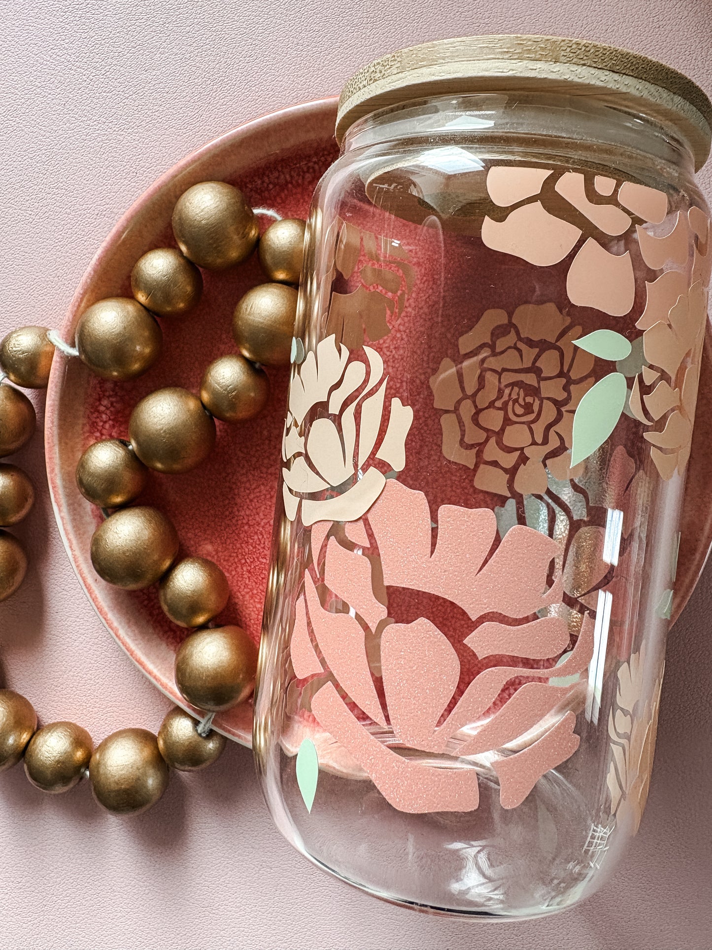 Mug en verre avec couvercle bambou et paille